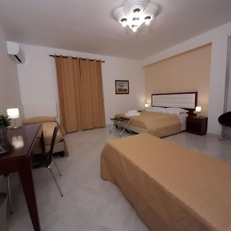 Siracusa Breakfast & Rooms Syracuse Екстер'єр фото
