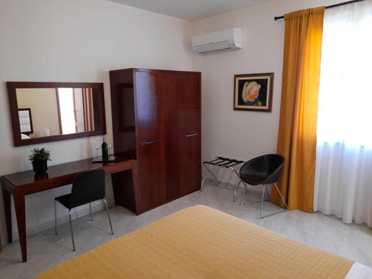 Siracusa Breakfast & Rooms Syracuse Екстер'єр фото